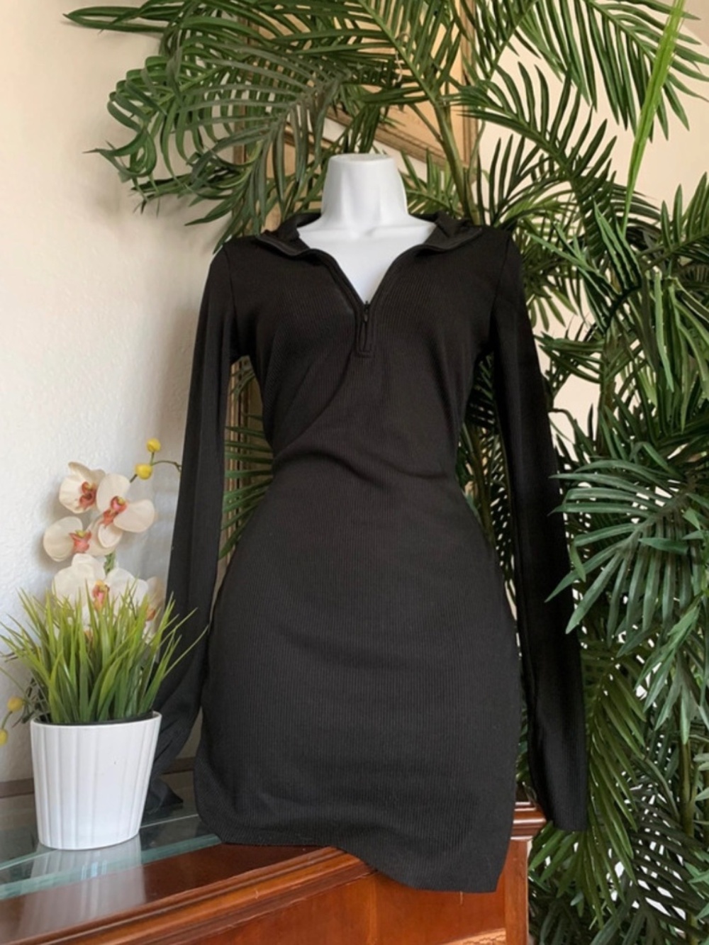 Long Sleeve Black Dress